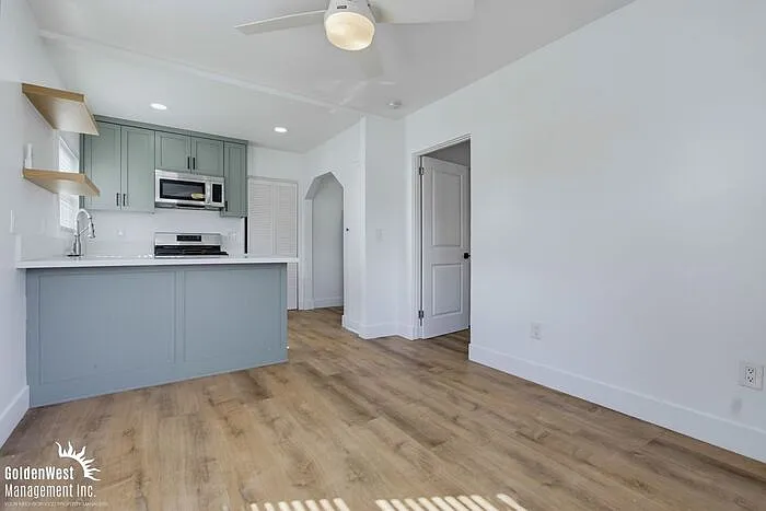 1 bed, 1.0 bath, 400 sqft, $2,900 — Photo 2