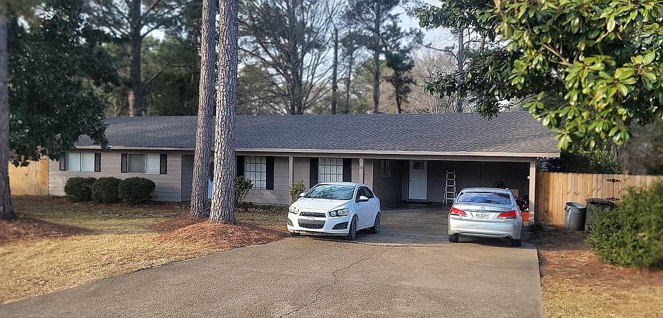 1st image of 174 Kaye Dr