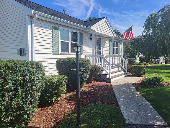 2nd image of 140 Crystal Water Dr #140
