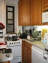 Rented by Tower Brokerage