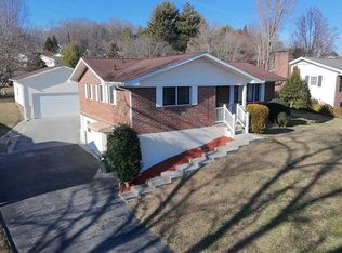 328 Winding Way Rd, Bristol, VA 24201