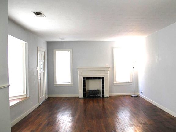 4th image of 807 10th Ave N