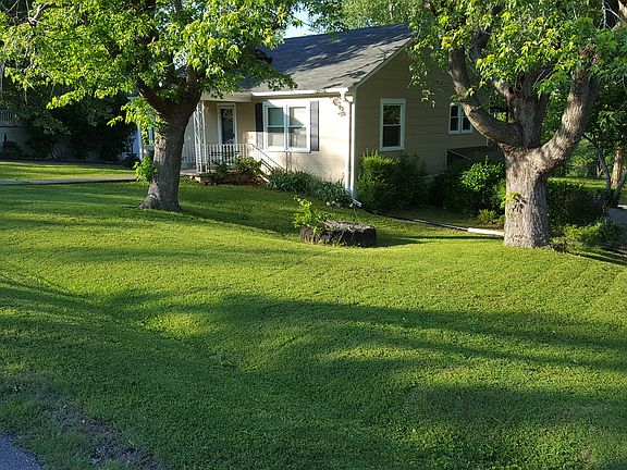 4th image of 301 River Dr