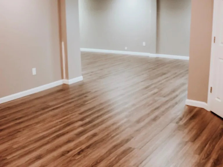 314 Weatherburn Dr — Photo 5