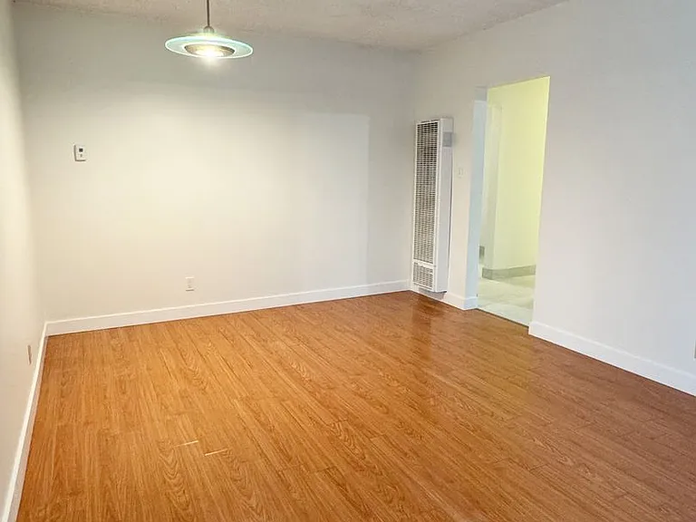 11248 Foster Rd — Photo 7