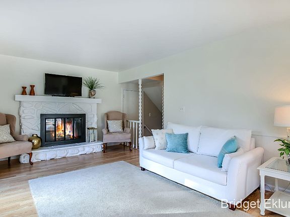 4th image of 5762 Appleview St SE