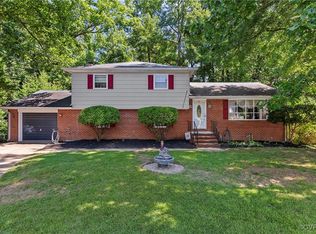 108 Appomattox Ct, Colonial Heights, VA 23834
