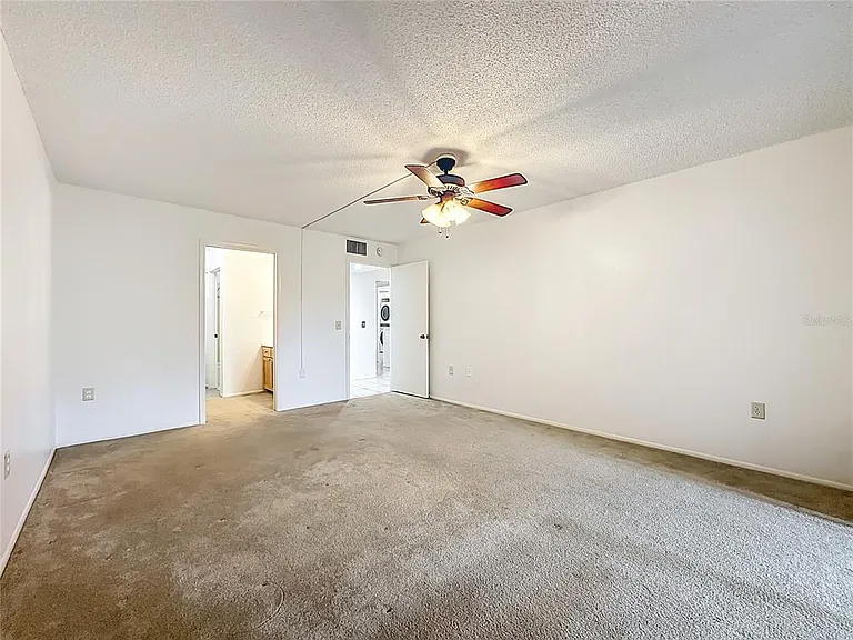 434 Palm Tree Dr #434 — Photo 17