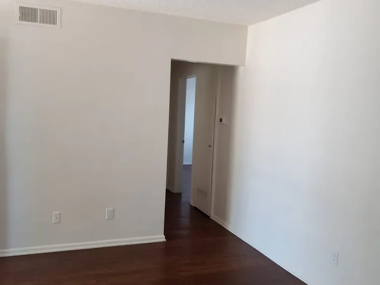 8190 Wheeler Ave — Photo 6