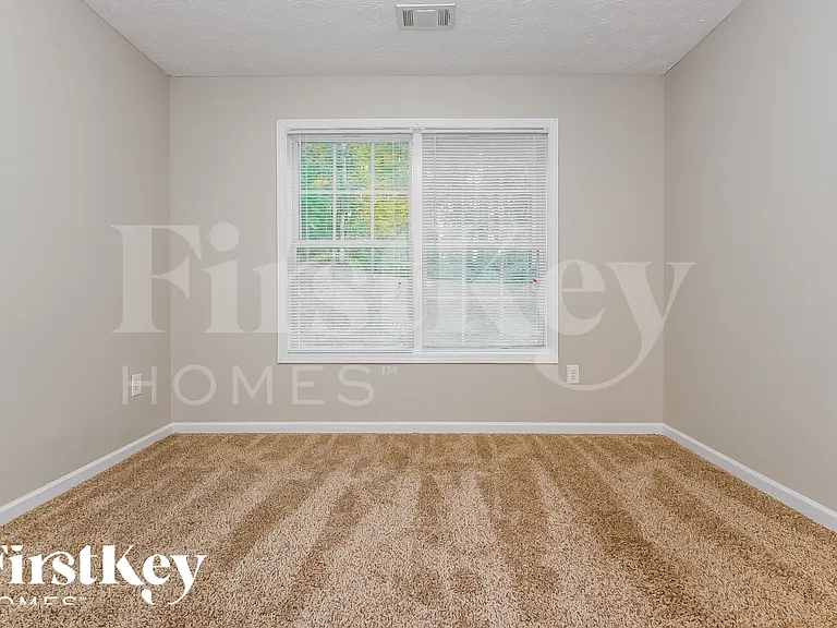 54 Windcrest Dr — Photo 15