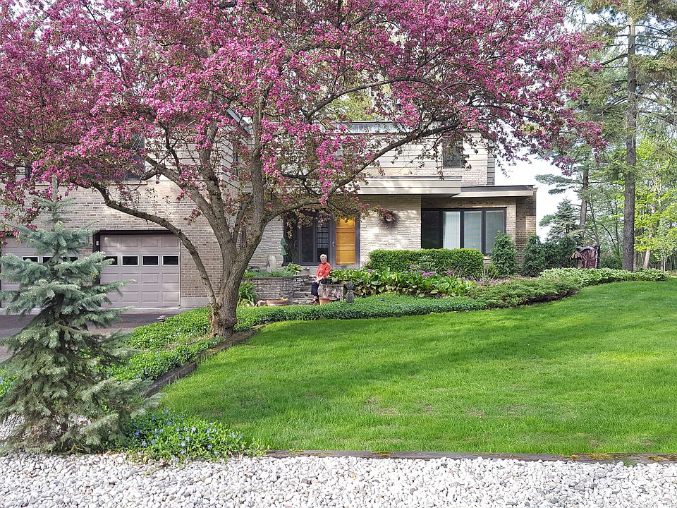 Entrance from Driveway