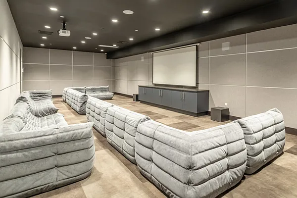 Rented by Mishkan Group | media 12