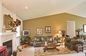 2nd image of 732 Cali Ln SE