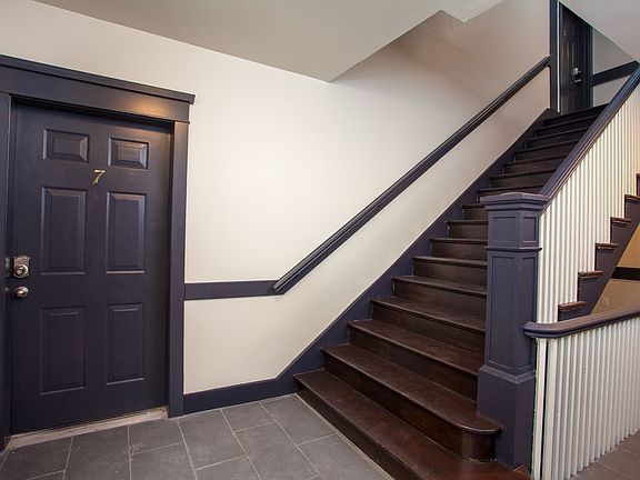 3rd image of 304 E Olive Pl #66b88d210