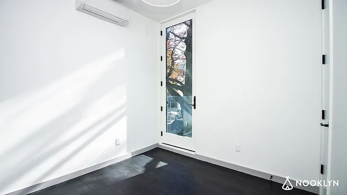 Rented by Nooklyn NYC LLC | media 50