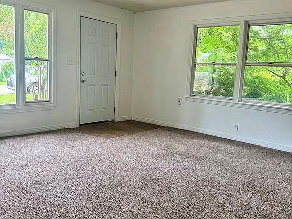 3rd image of 501 Martine St