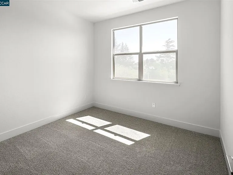 2802 Chattleton Ln — Photo 16
