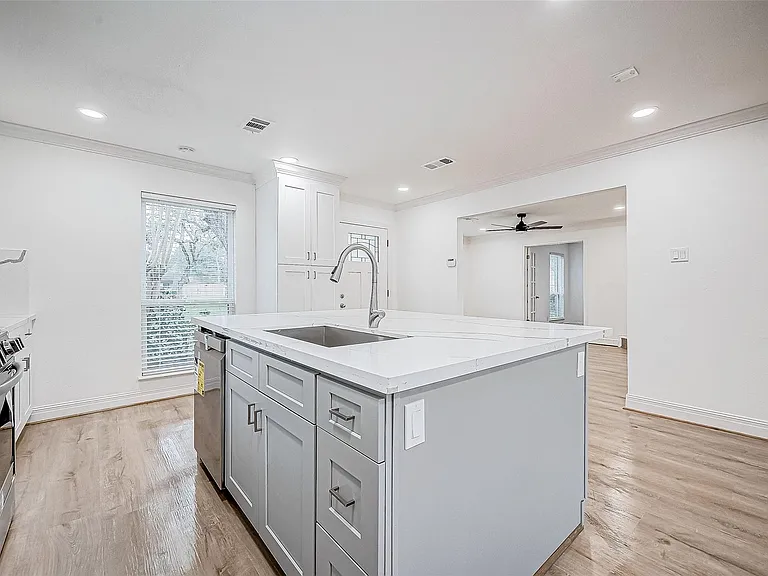 1739 Nocturne Ln — Photo 7