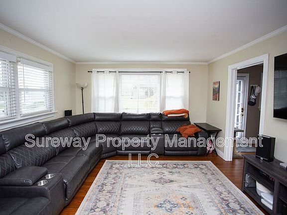 4th image of 20 Coates St