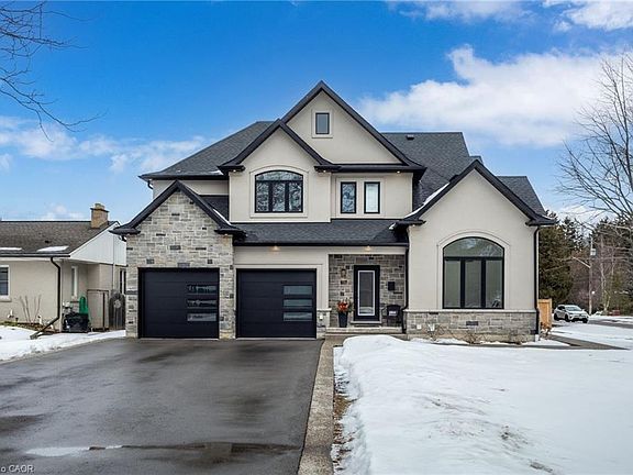 3rd image of 817 King Rd