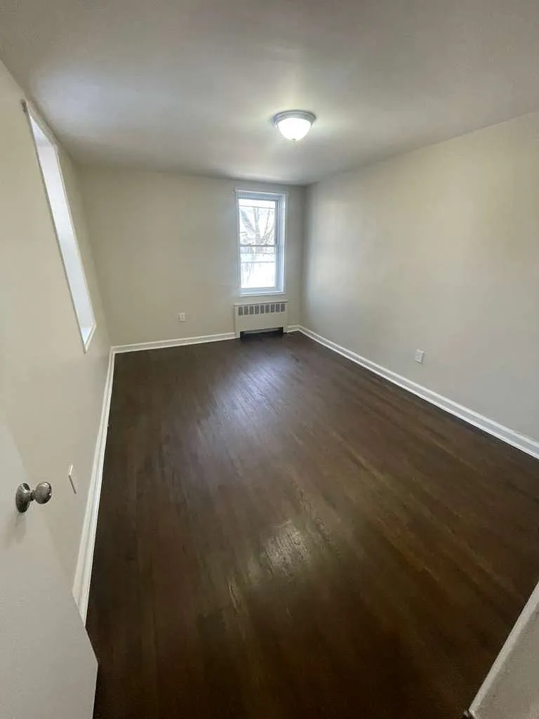 2 bed, $1,895 — Photo 4