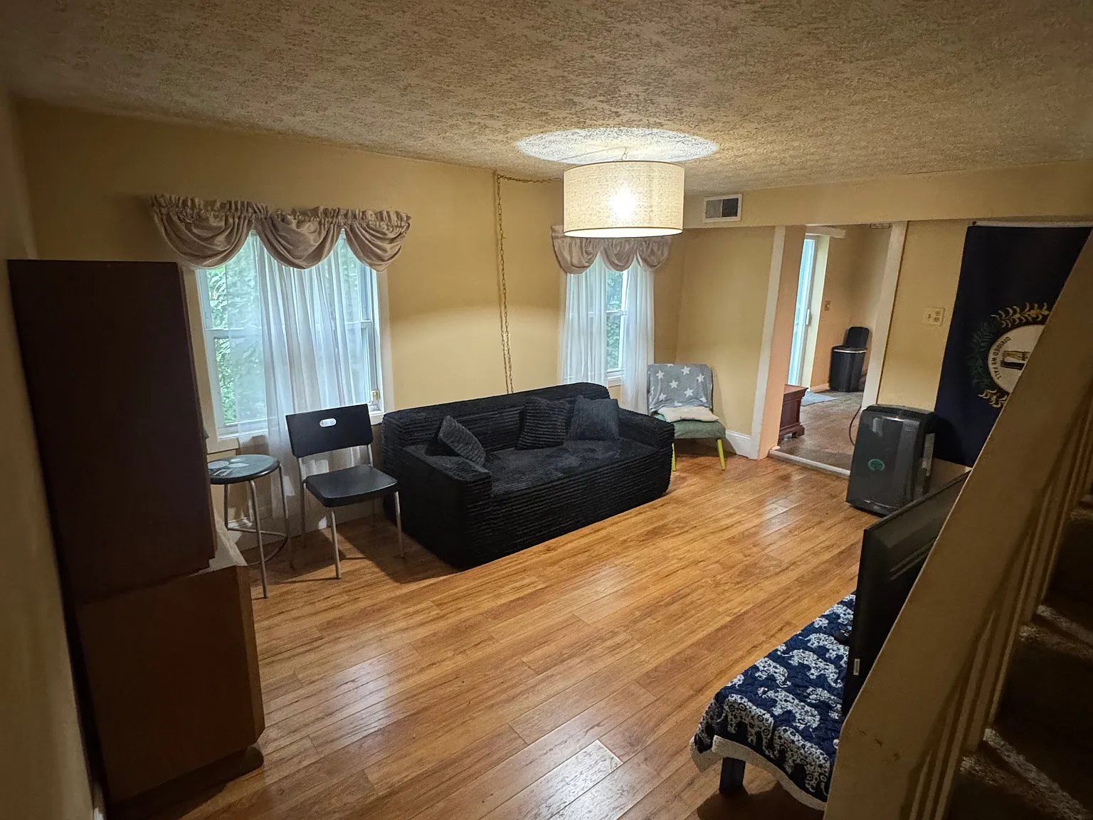 1316 Hazen St — Photo 3