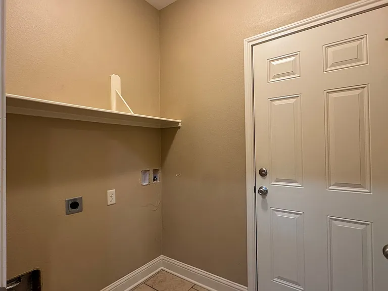 9100 Shadow Oak Dr — Photo 14