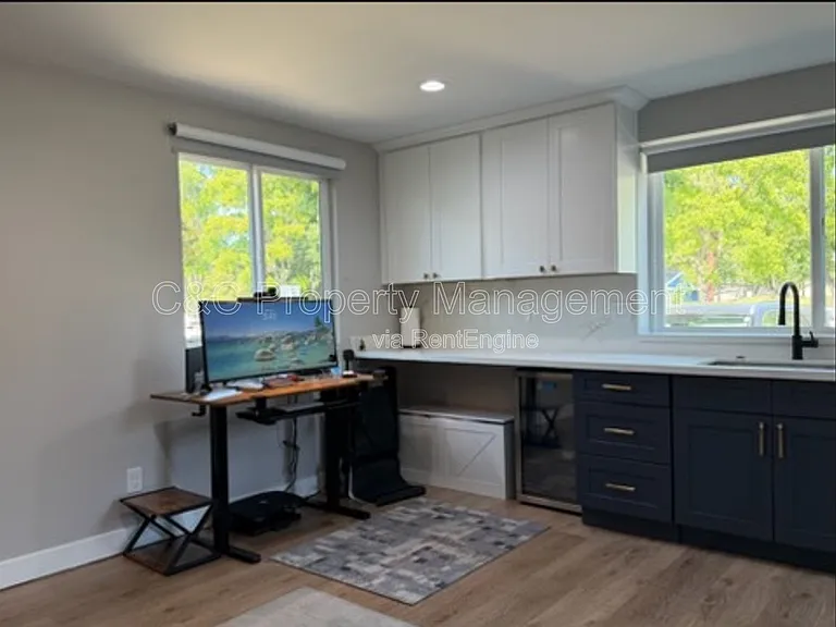 1201 N Central Ave — Photo 14