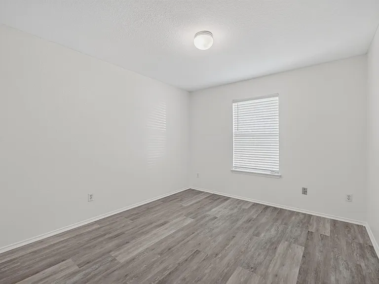 315 Waterlily Way — Photo 21