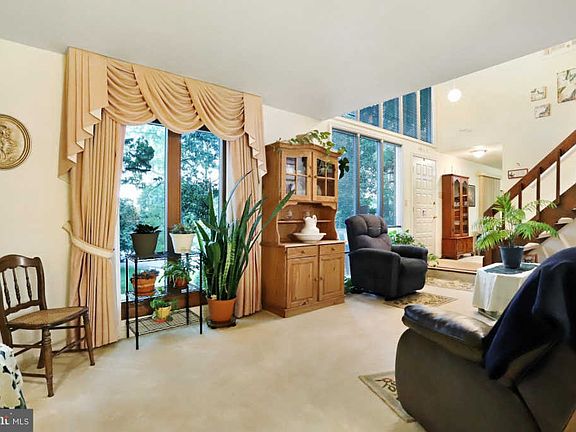 3rd image of 13802 Woodland Heights Dr