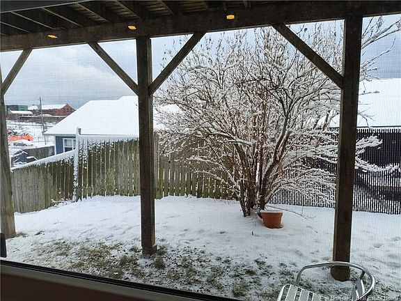 4th image of 16 Harding St