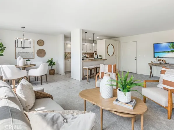 5300 E Atherton St APT 1E, Long Beach, CA 90815