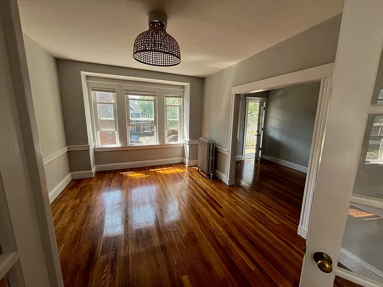 3 Bardwell St #2 — Photo 1