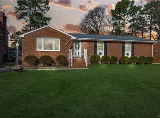 108 Lexington Dr, Colonial Heights, VA 23834