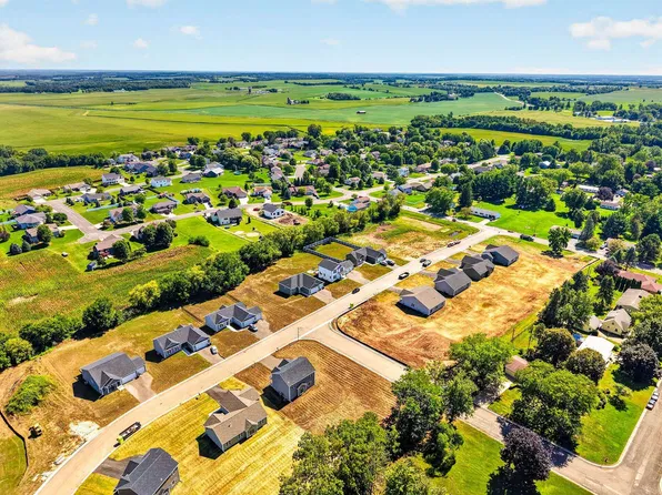 501 Ridge Ct, Orfordville, WI 53576