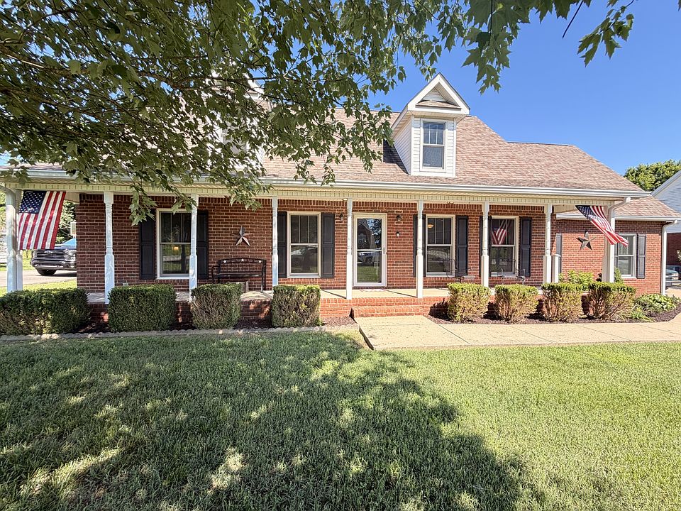 1st image of 218 Autumn Glen Dr
