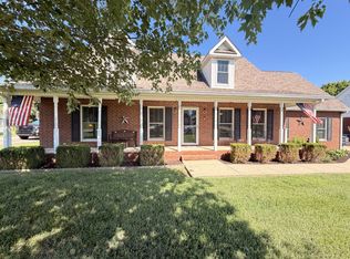 218 Autumn Glen Dr, Murfreesboro, TN 37129