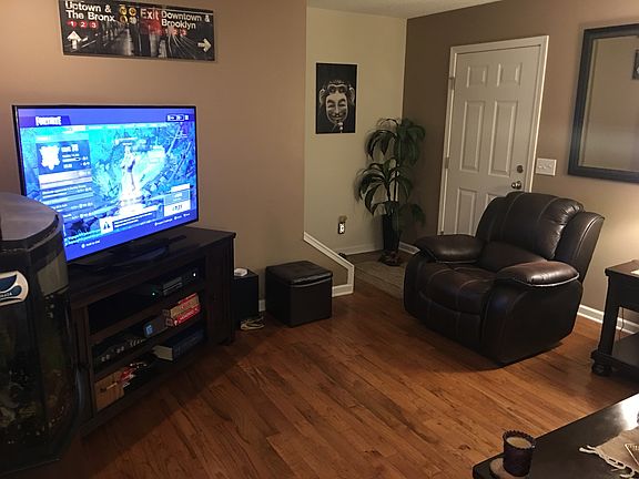 3rd image of 1809 Lakeview Dr APT 11
