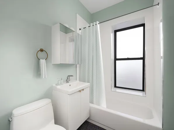 394 Lincoln Place image 5 of 9