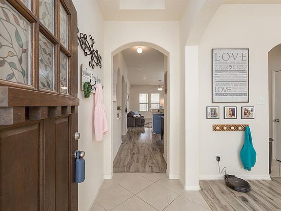 3rd image of 22554 Range Haven Ln