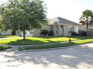 7802 Leaning Oak Dr, Texas City, TX 77591