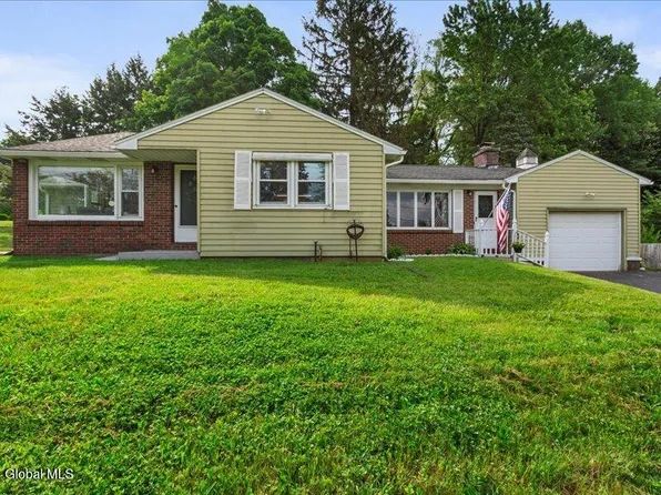 7 Sunset Drive, Troy, NY 12182