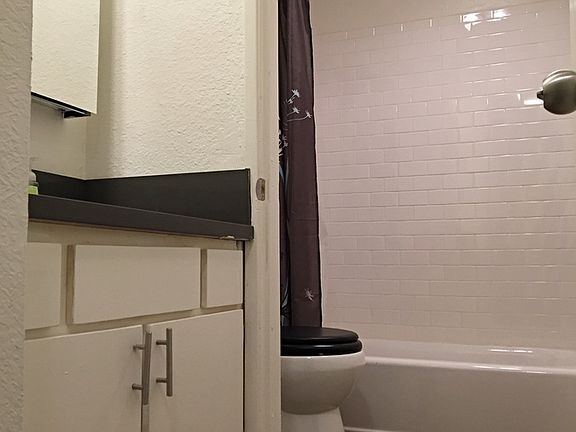 4th image of 4124 N Eagle Rock Blvd #111