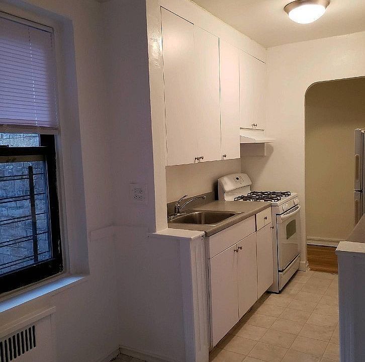 1st image of 65-44 Saunders St #212