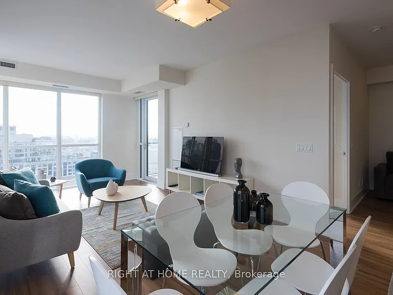 300 Front St W #2512 — Photo 21