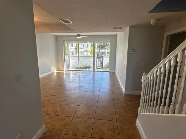 3661 NE Pineapple Ave N #3661, Jensen Beach, FL 34957