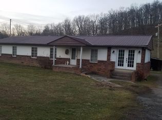 4107 Baptist Valley Rd, Cedar Bluff, VA 24609