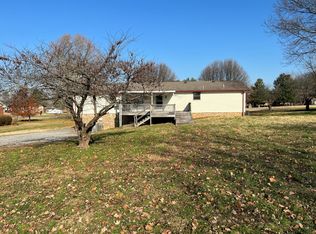 114 Briarwood Dr #A, Greenbrier, TN 37073
