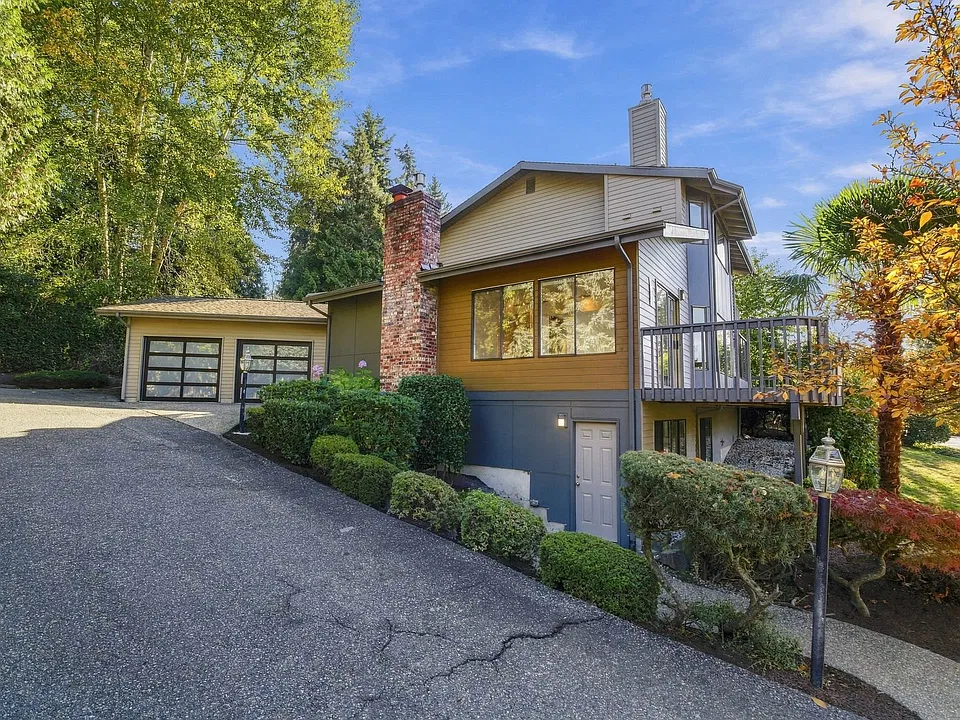 6206 114th Ave NE