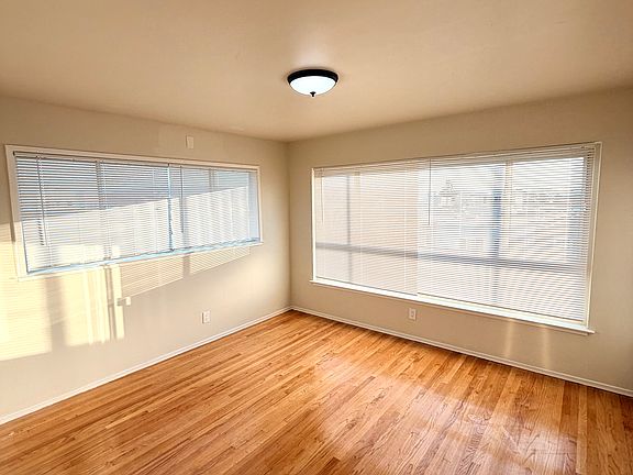 4th image of 560 26th Ave #21